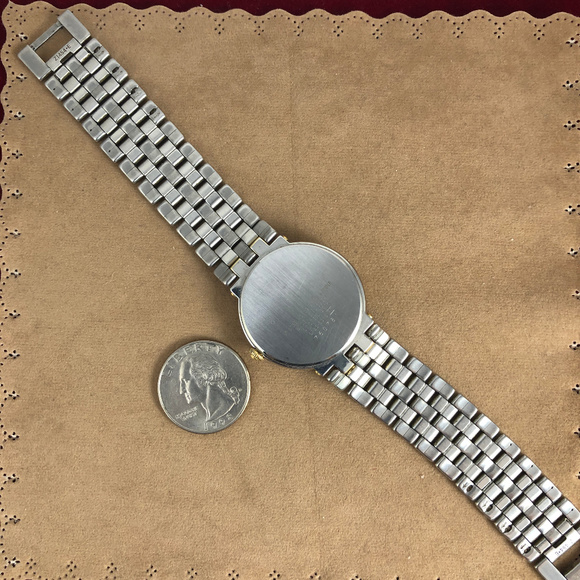 Rare & Vintage SEIKO Day Date 2 Tone Gold and Silver Watch Coin Edge Bezel - Picture 5 of 7